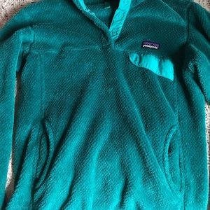 Women’s Patagonia pullover